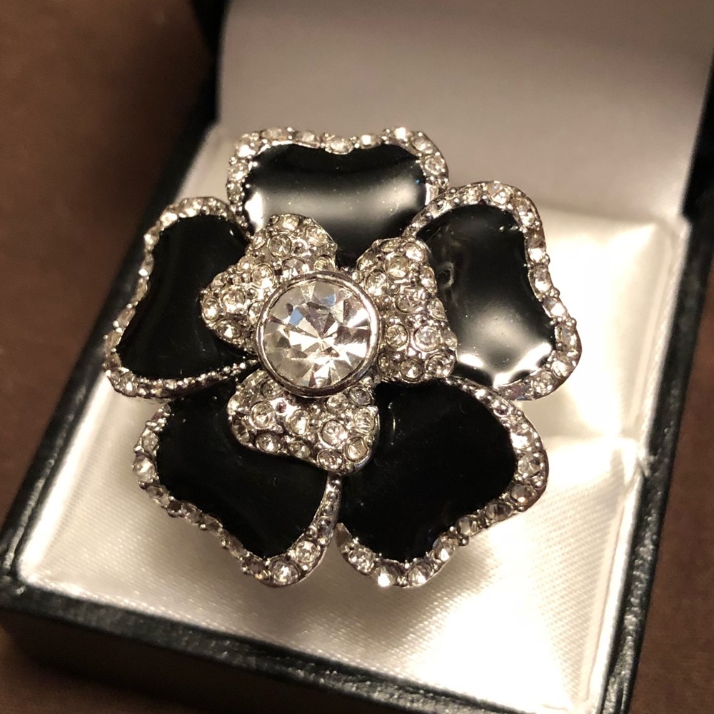Lia Sophia Dahlia Ring